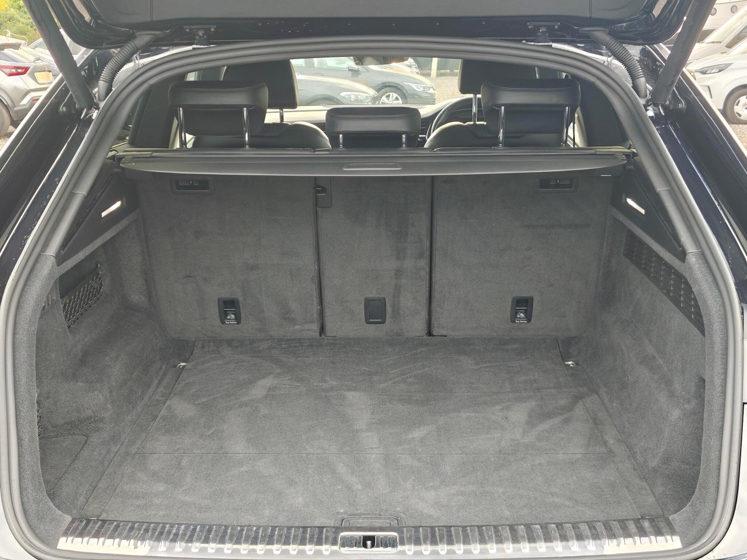 Used Audi Q8 2020 for sale - 76619627: Photo 8