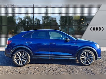 Used Audi Q3 2023 for sale - 76850541: Photo