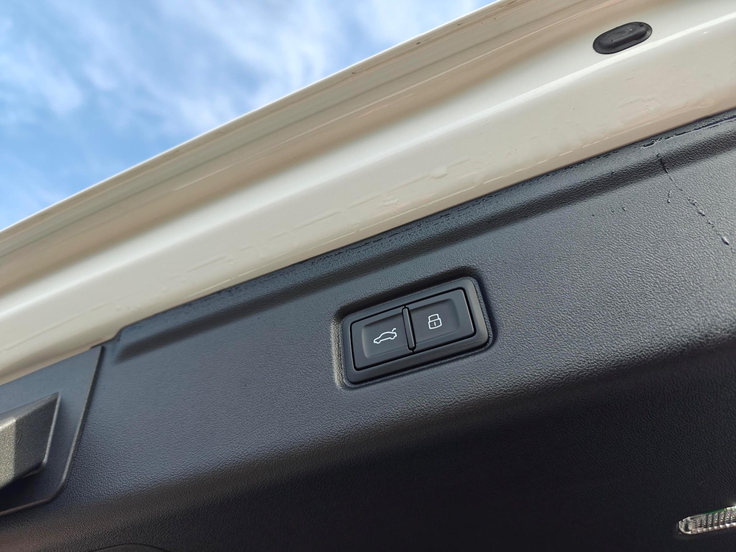 Used Audi A6 e-tron Avant 2025 for sale - 76337829: Photo 9