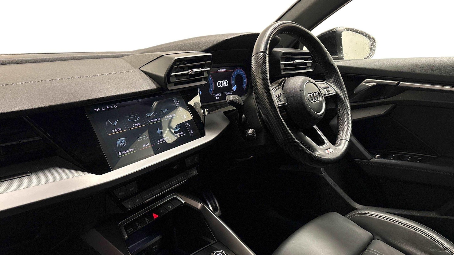 Used Audi A3 2023 for sale - 77550563: Photo 2