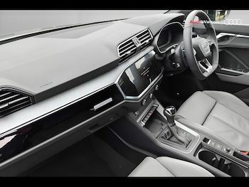 Used Audi Q3 2024 for sale - 75311424: Photo