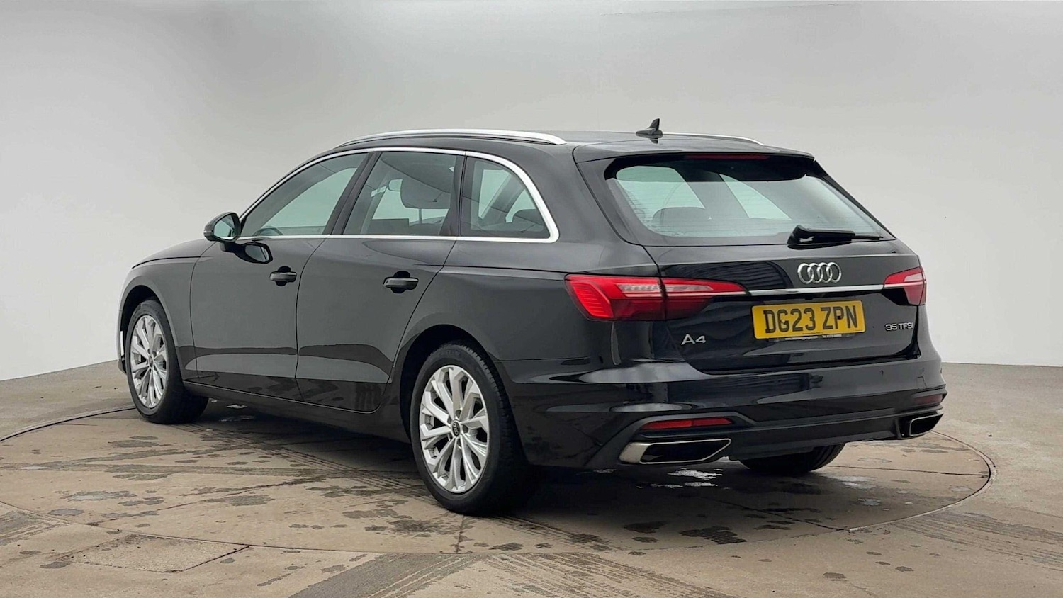 Used Audi A4 2023 for sale - 77216131: Photo 3