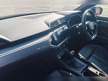 Used Audi Q3 2023 for sale - 79168611: Photo