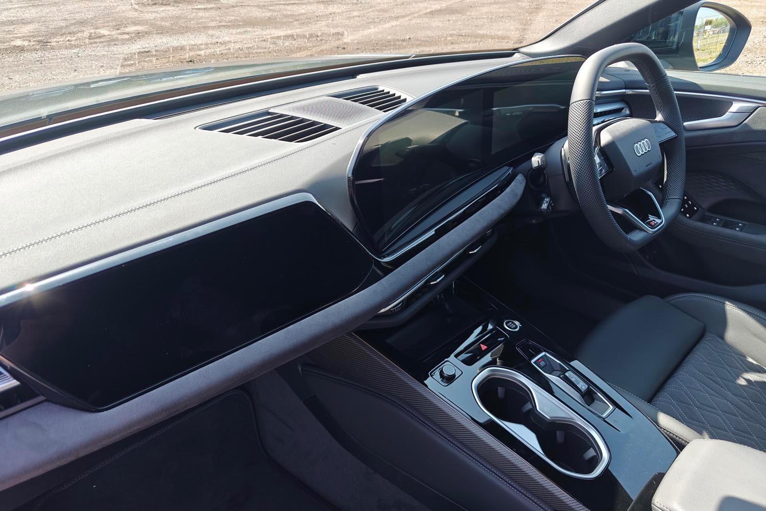 Used Audi A6 Saloon 2025 for sale - 76619669: Photo 2