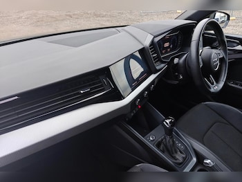 Used Audi A1 2021 for sale - 76318032: Photo 2
