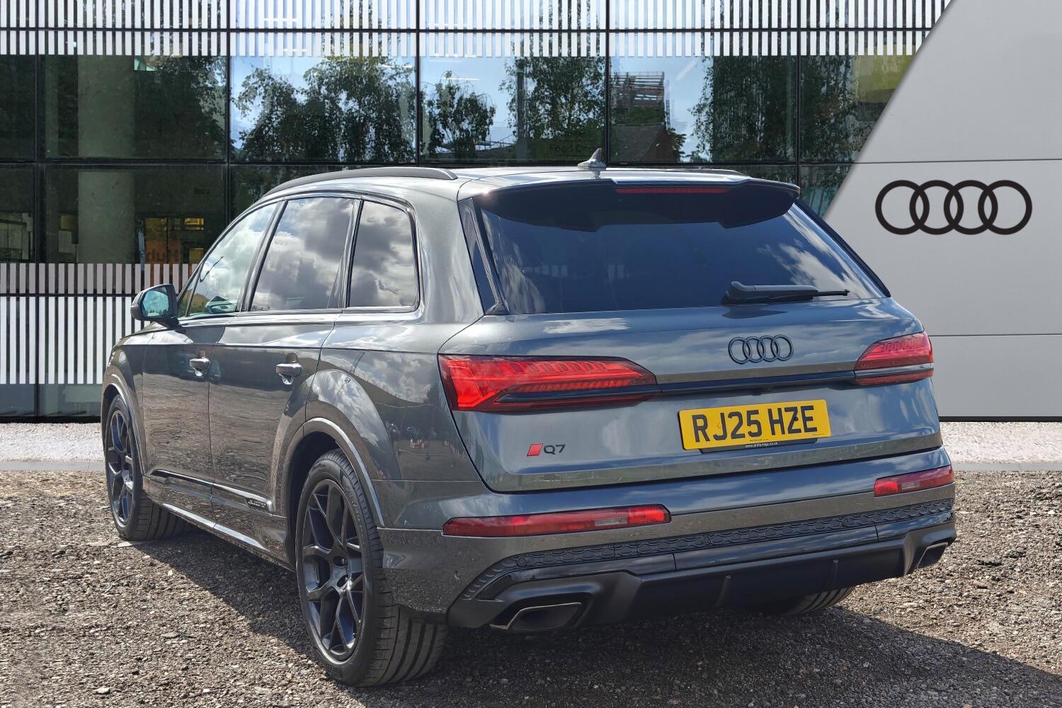 Used Audi Q7 2025 for sale - 77411008: Photo 3