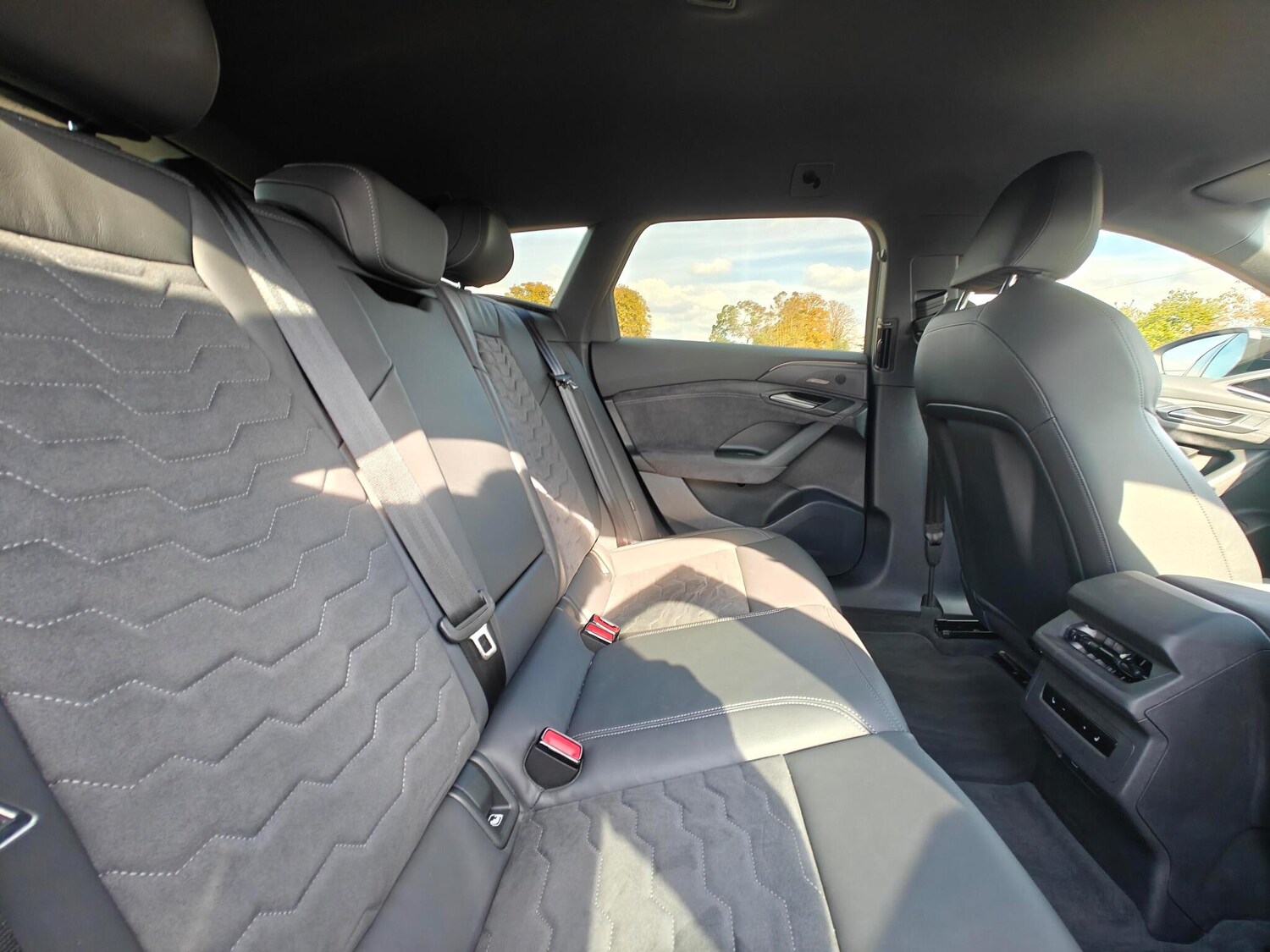 Used Audi A6 e-tron Avant 2025 for sale - 76084775: Photo 11