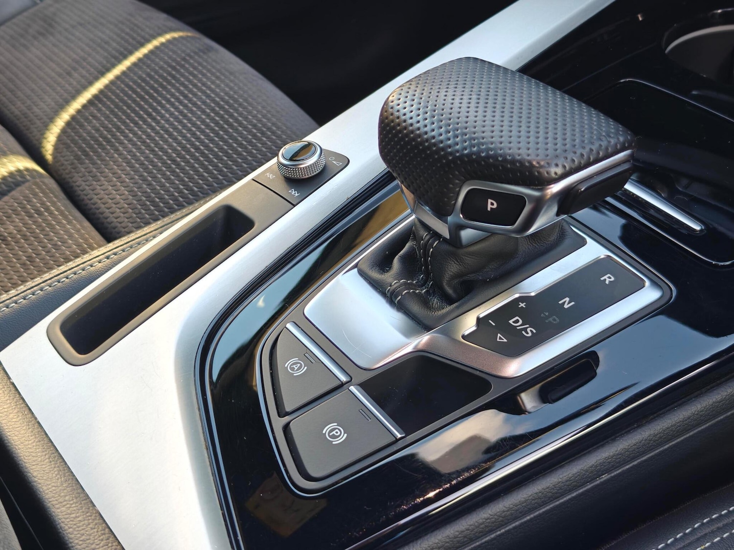 Used Audi A4 2020 for sale - 76613020: Photo 15