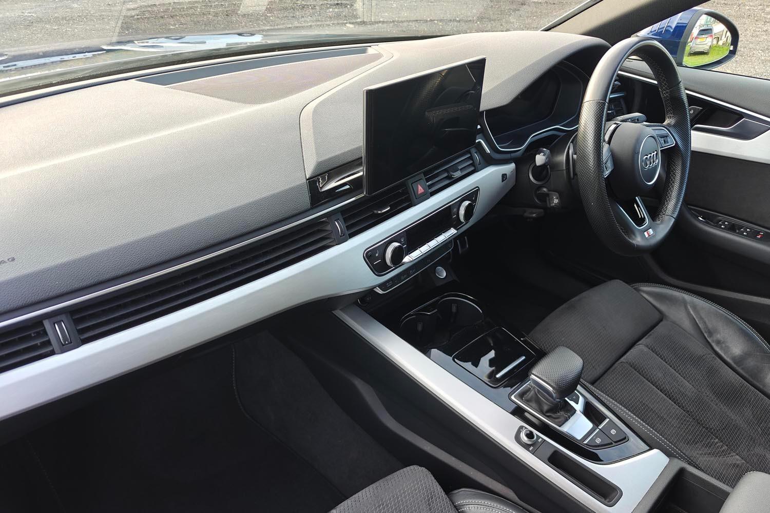 Used Audi A4 2020 for sale - 76613020: Photo 2