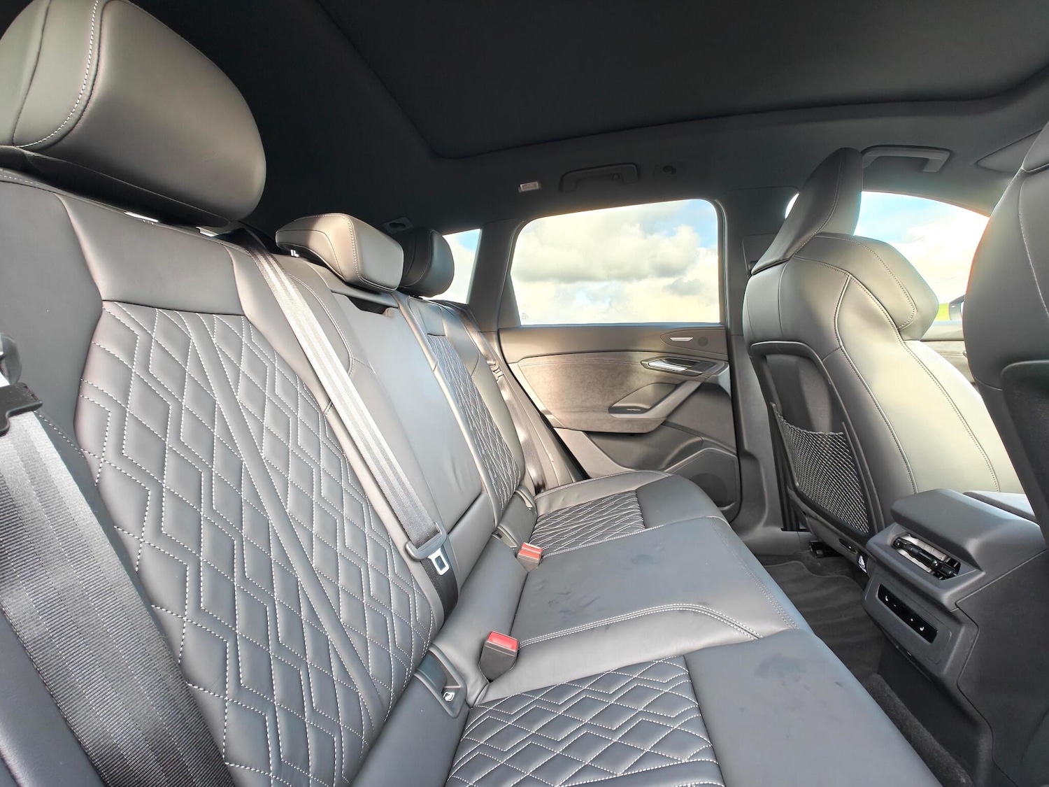 Used Audi Q6 e-tron 2024 for sale - 77612095: Photo 14