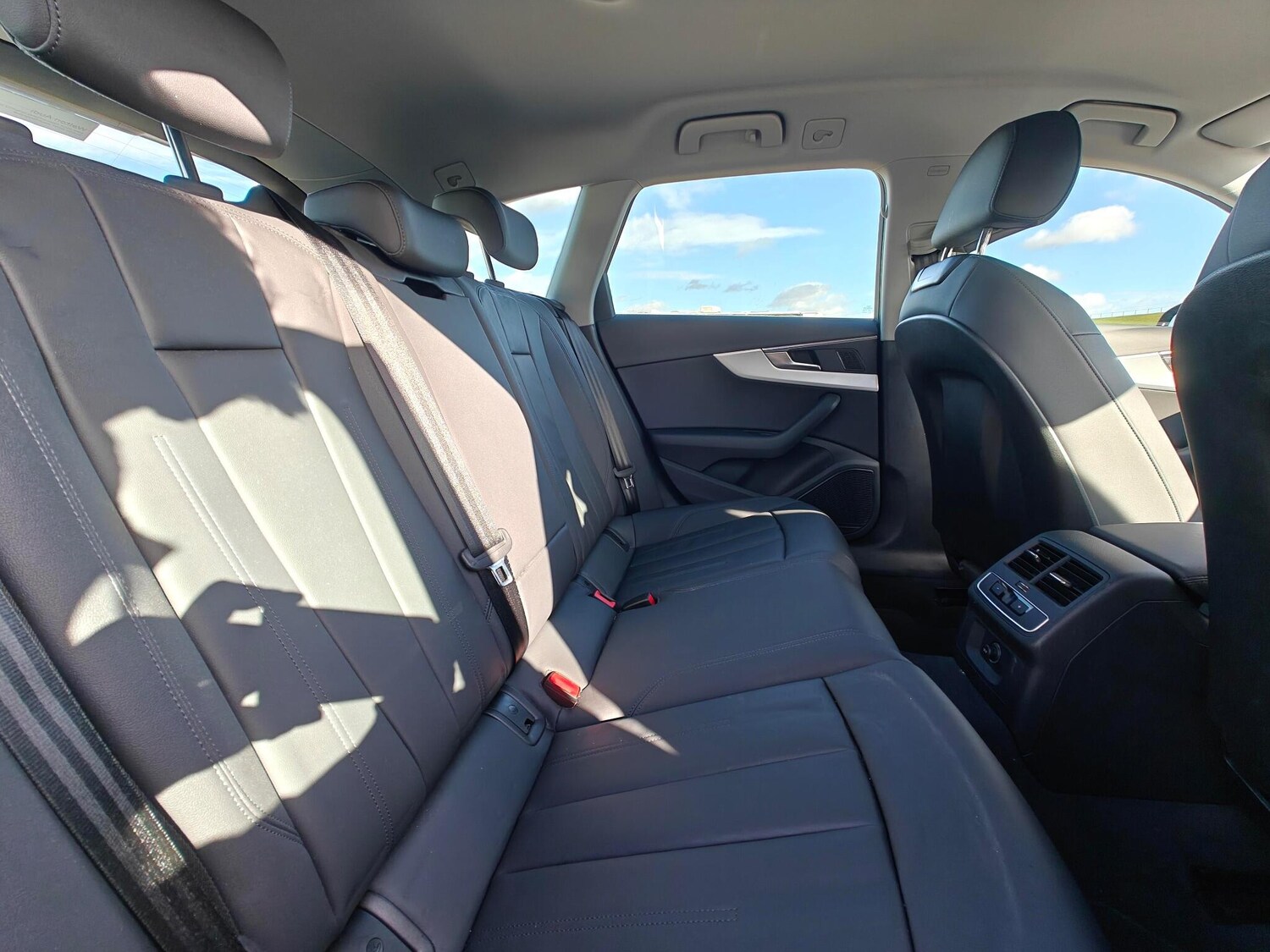 Used Audi A4 Avant 2022 for sale - 76432924: Photo 10