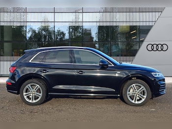 Used Audi Q5 2017 for sale - 76786677: Photo