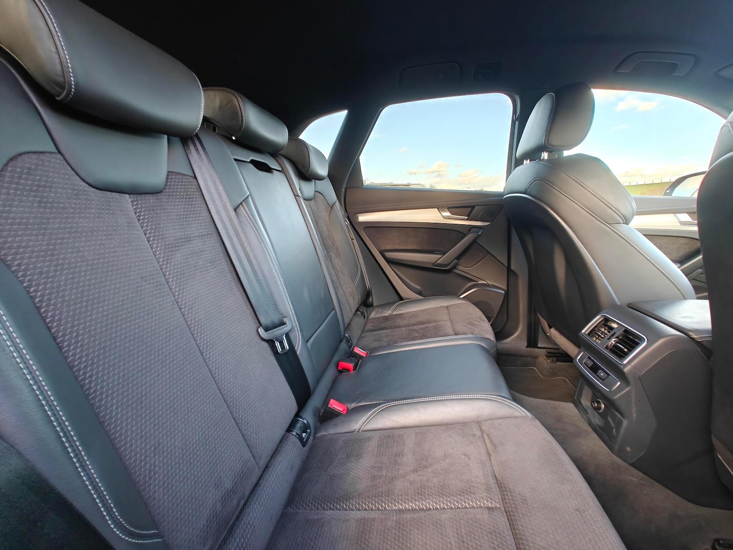 Used Audi Q5 2017 for sale - 76786677: Photo 8