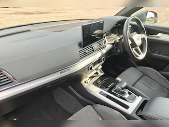 Used Audi Q5 2021 for sale - 75614160: Photo