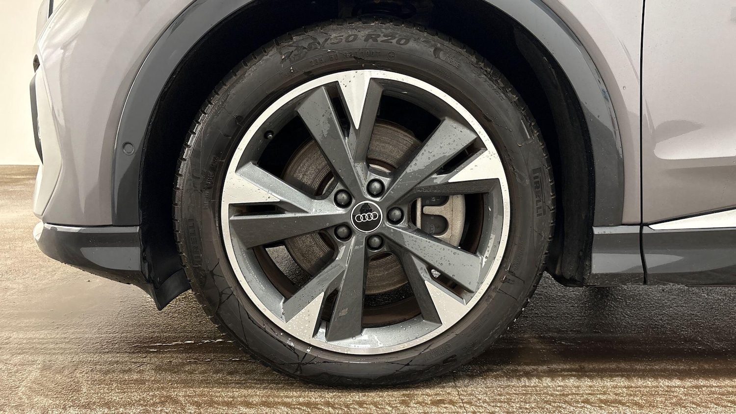 Used Audi Q4 e-tron 2022 for sale - 77016322: Photo 4