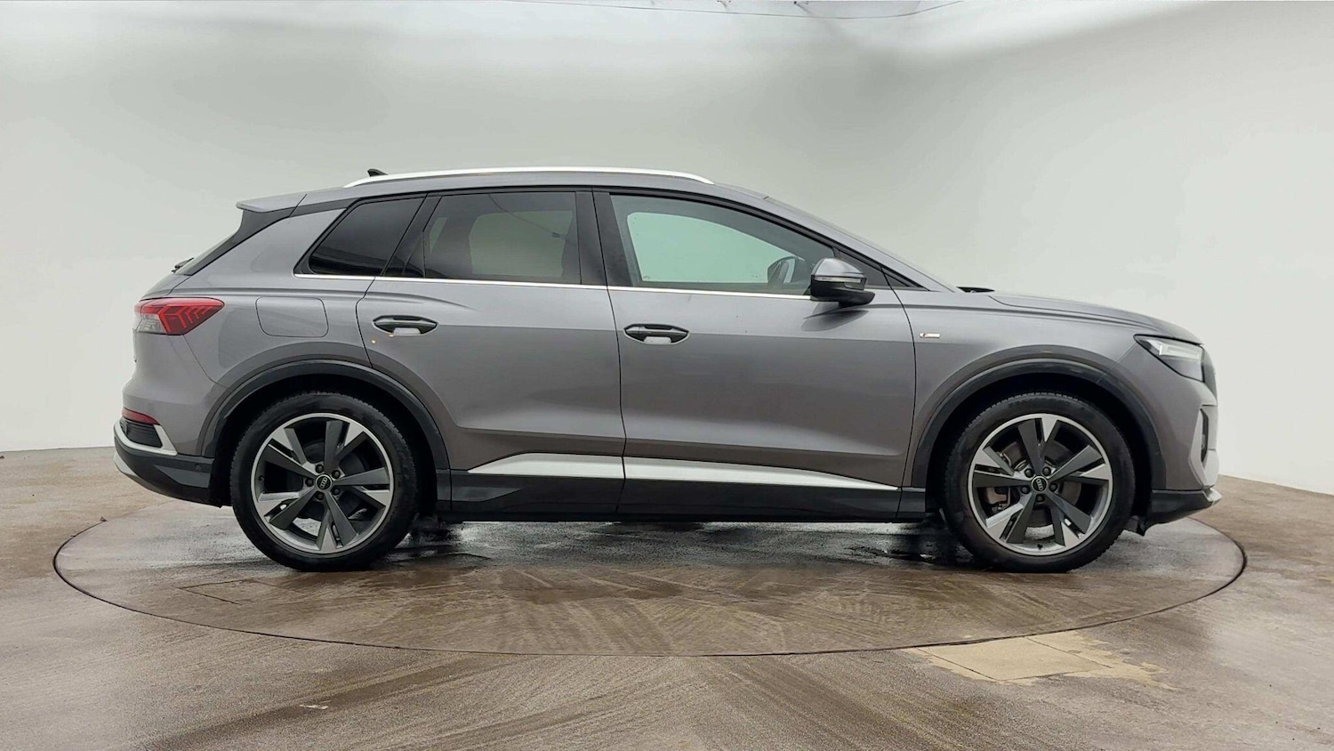 Used Audi Q4 e-tron 2022 for sale - 77016322: Photo 6