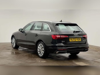 Used Audi A4 2022 for sale - 77468040: Photo