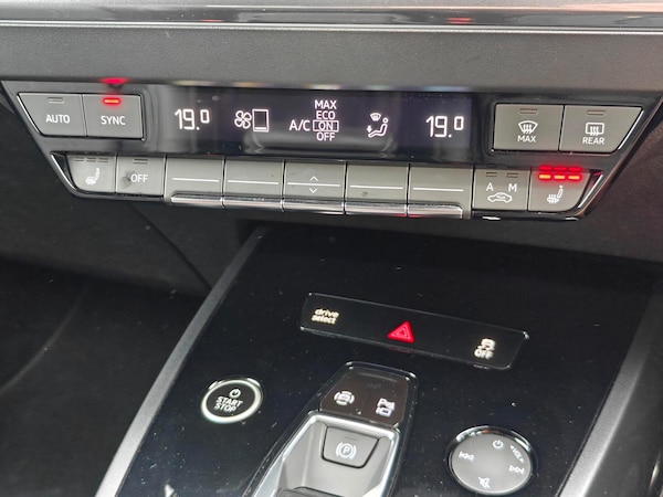 Used Audi Q4 e-tron 2022 for sale - 76295657: Photo 15