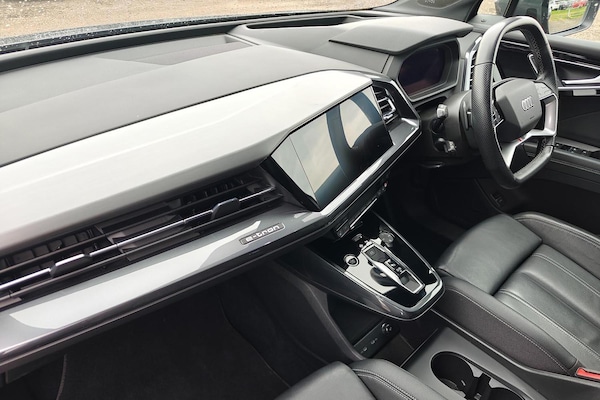 Used Audi Q4 e-tron 2022 for sale - 76295657: Photo 2