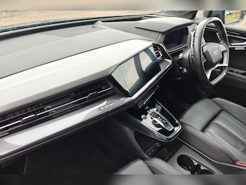 Used Audi Q4 e-tron 2022 for sale - 76295657: Photo 2