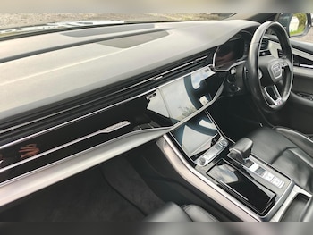 Used Audi Q8 2020 for sale - 76993881: Photo