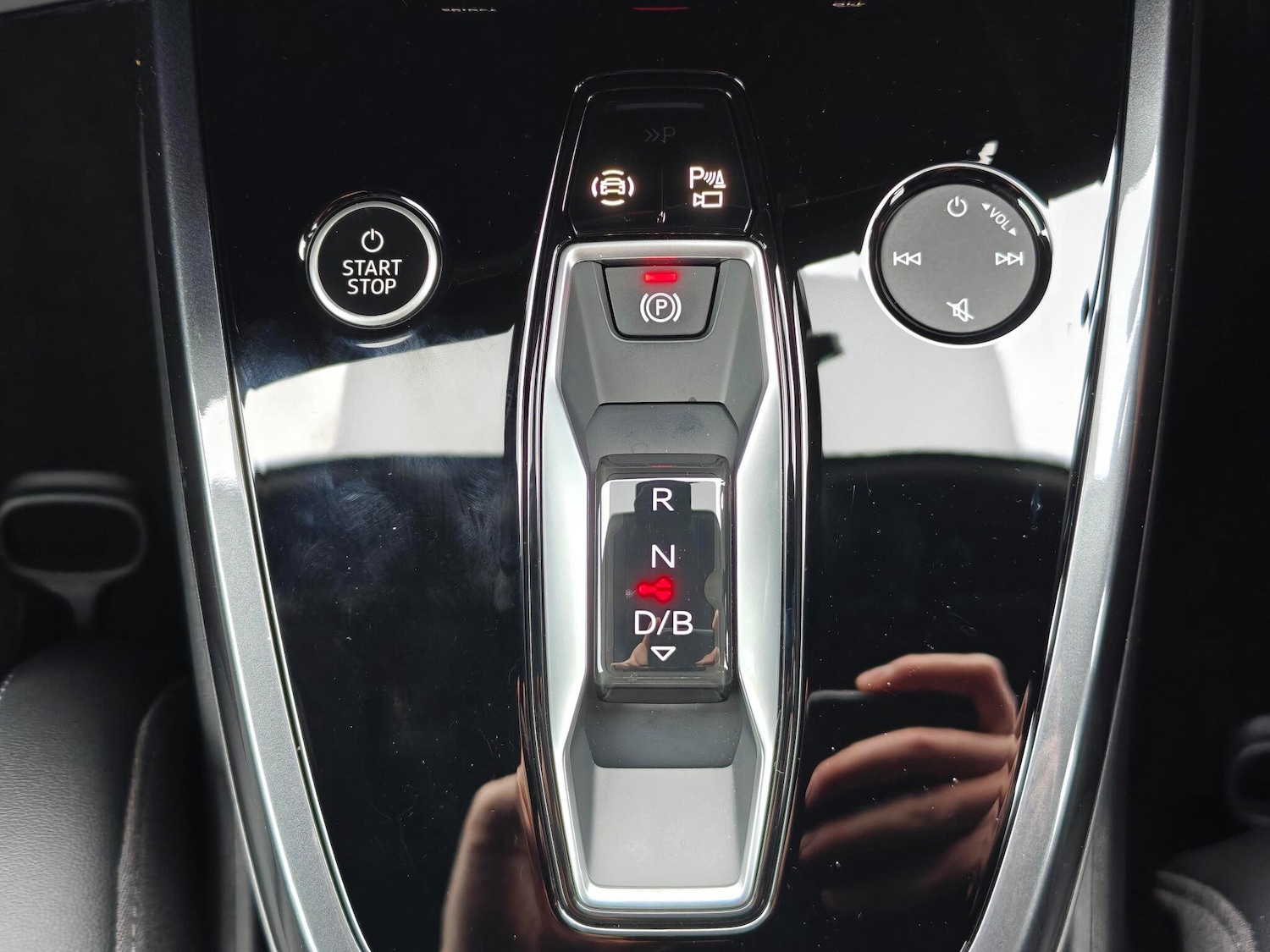 Used Audi Q4 e-tron 2025 for sale - 77682844: Photo 17