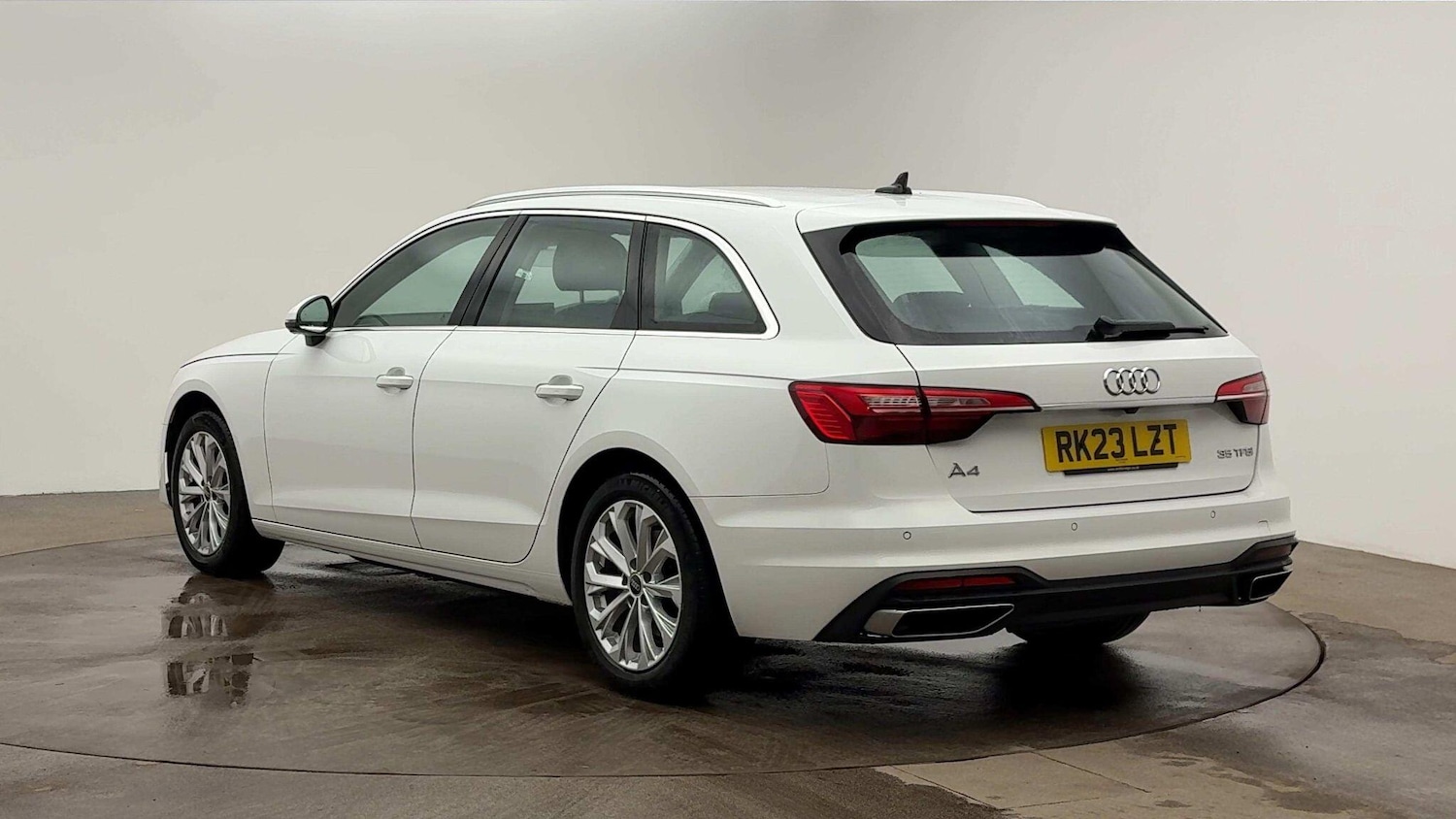 Used Audi A4 2023 for sale - 77074027: Photo 2