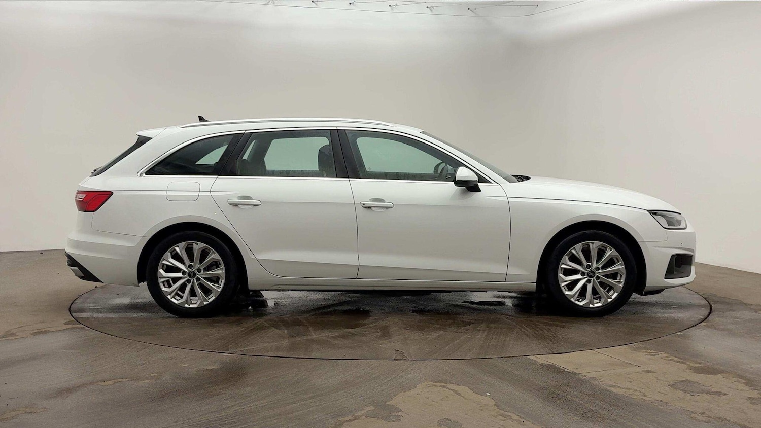 Used Audi A4 2023 for sale - 77074027: Photo 4