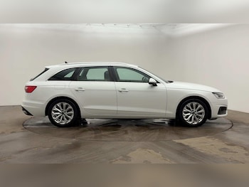 Used Audi A4 2023 for sale - 77074027: Photo