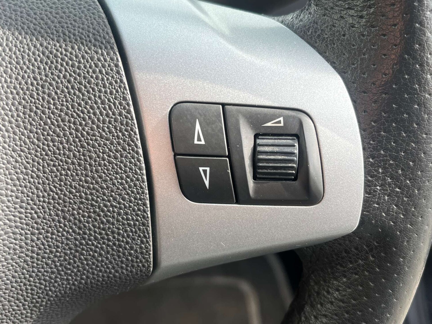 Used Vauxhall Corsa 2009 for sale - 78167918: Photo 19