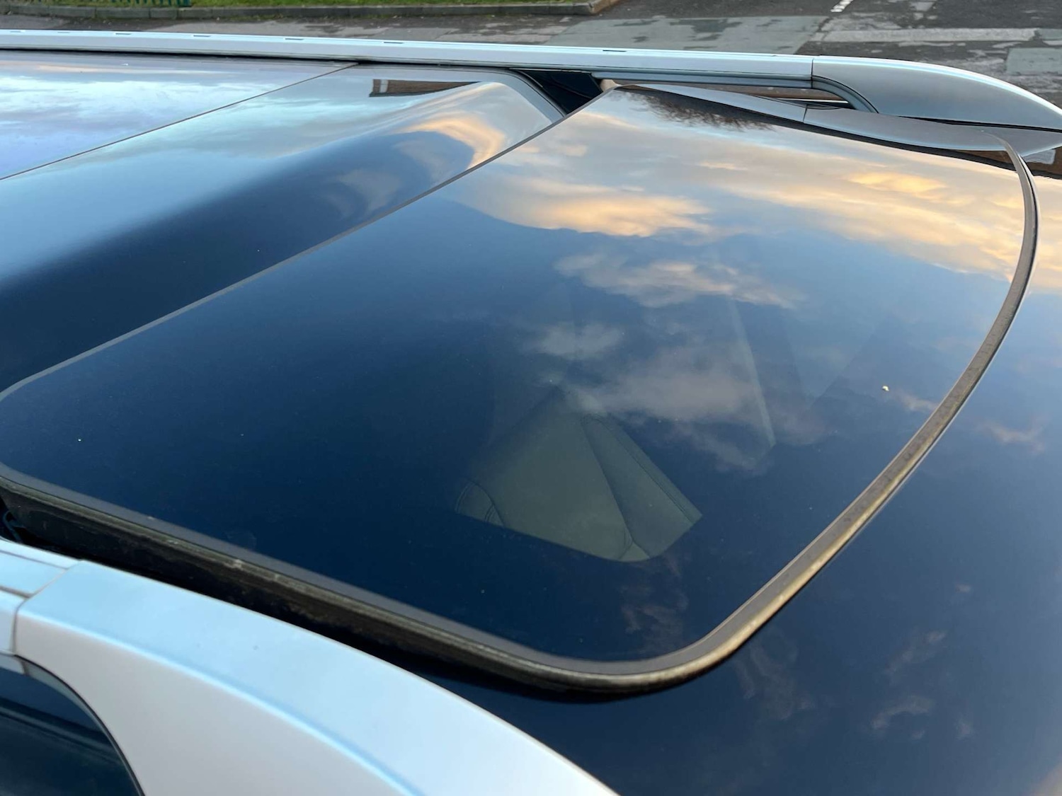 Used Land Rover Discovery 4 2013 for sale - 77001177: Photo 17