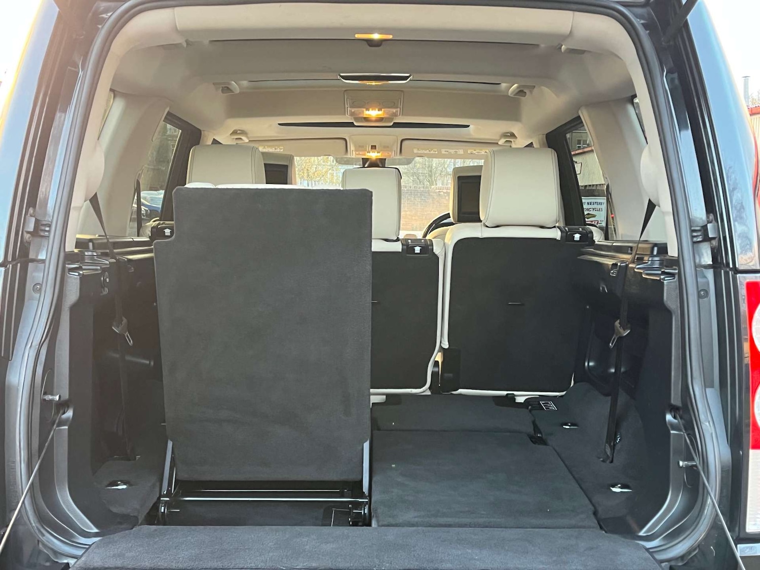 Used Land Rover Discovery 4 2013 for sale - 77001177: Photo 29