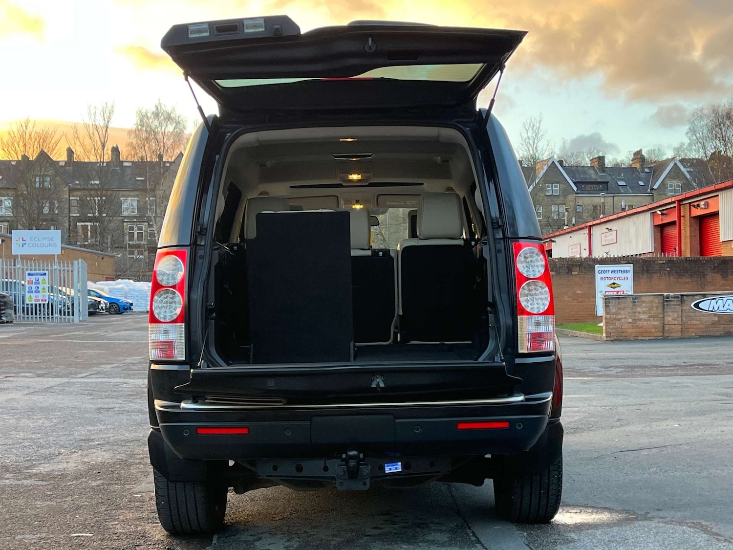 Used Land Rover Discovery 4 2013 for sale - 77001177: Photo 32