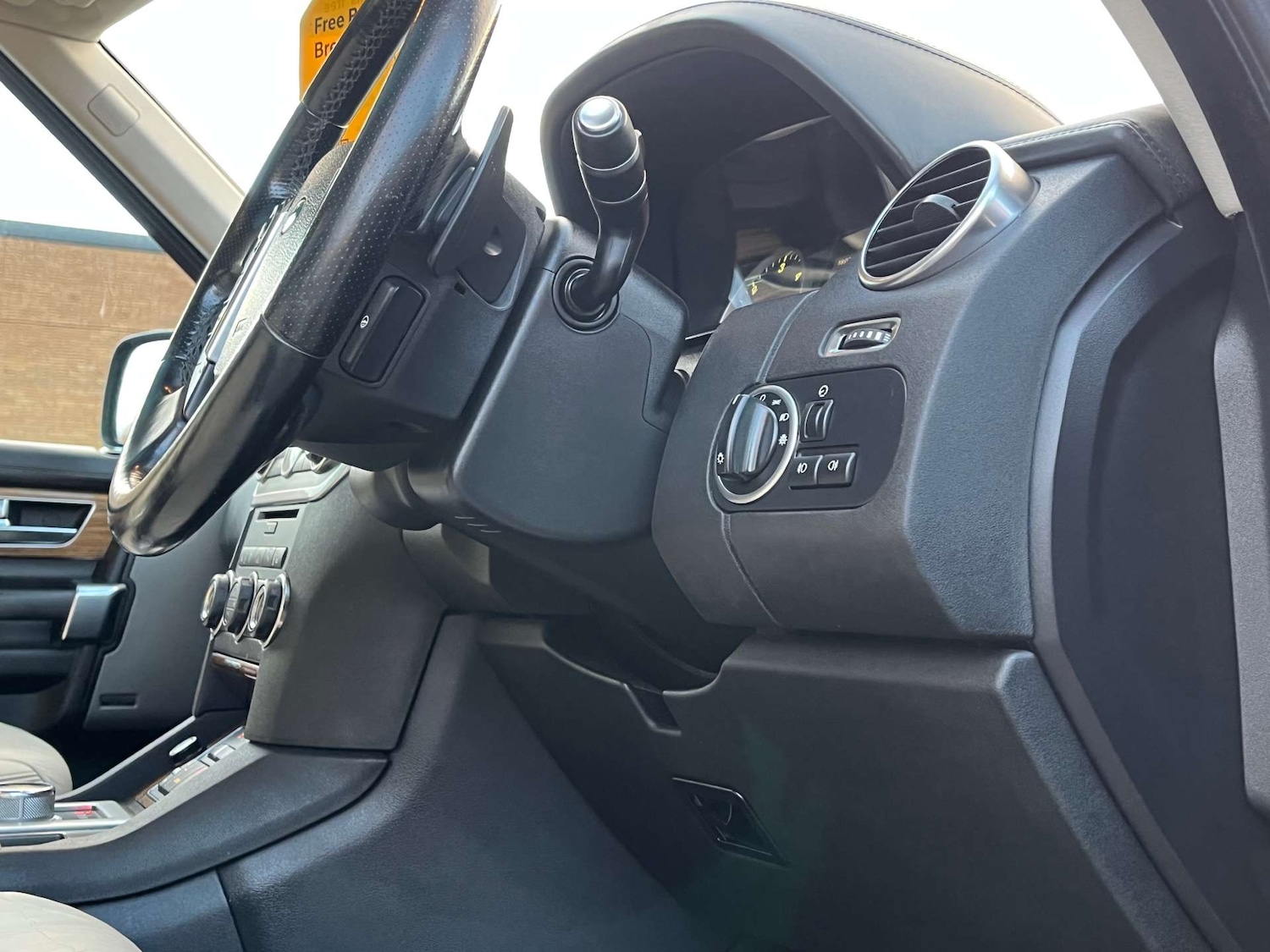 Used Land Rover Discovery 4 2013 for sale - 77001177: Photo 37