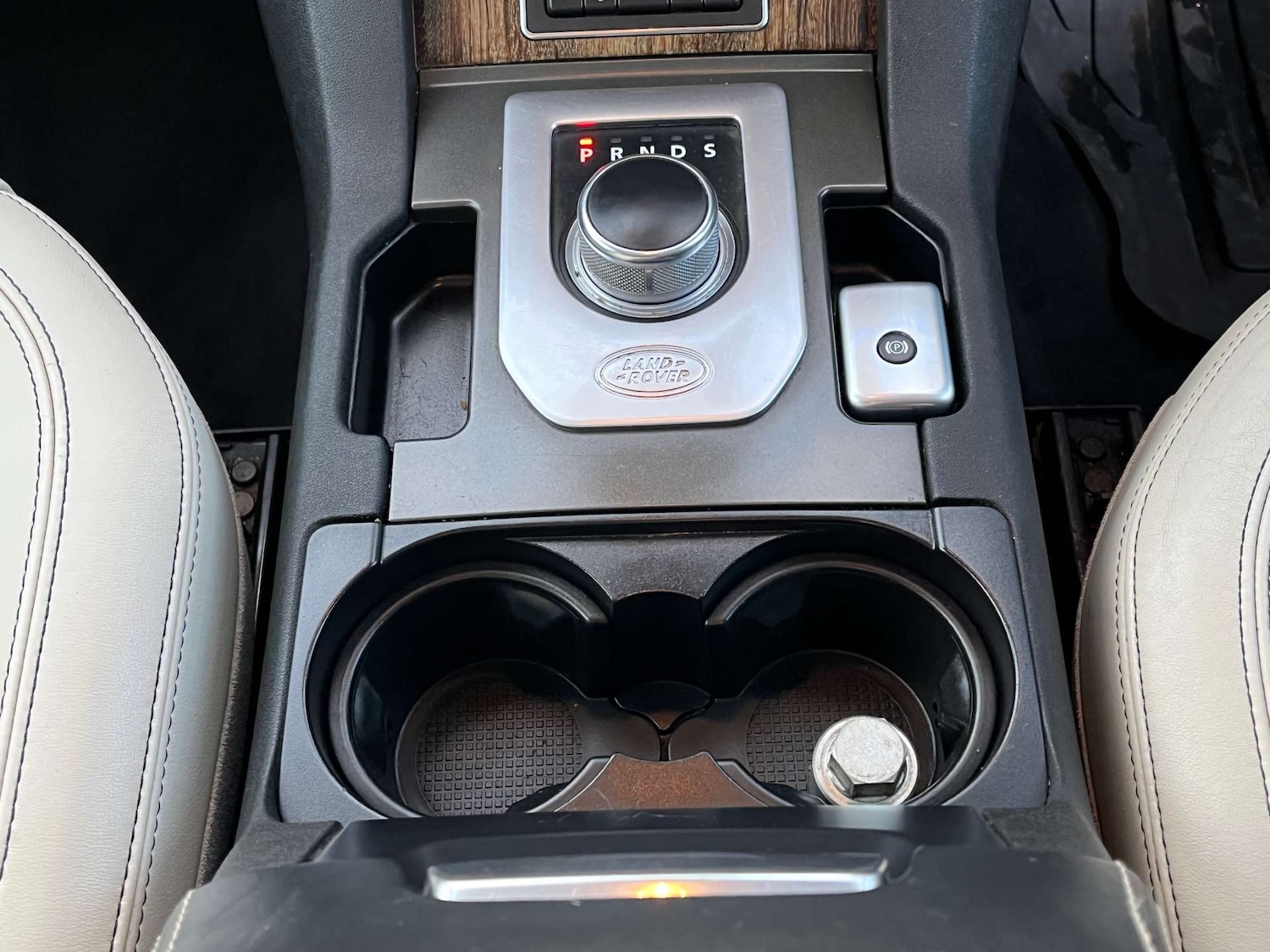 Used Land Rover Discovery 4 2013 for sale - 77001177: Photo 41