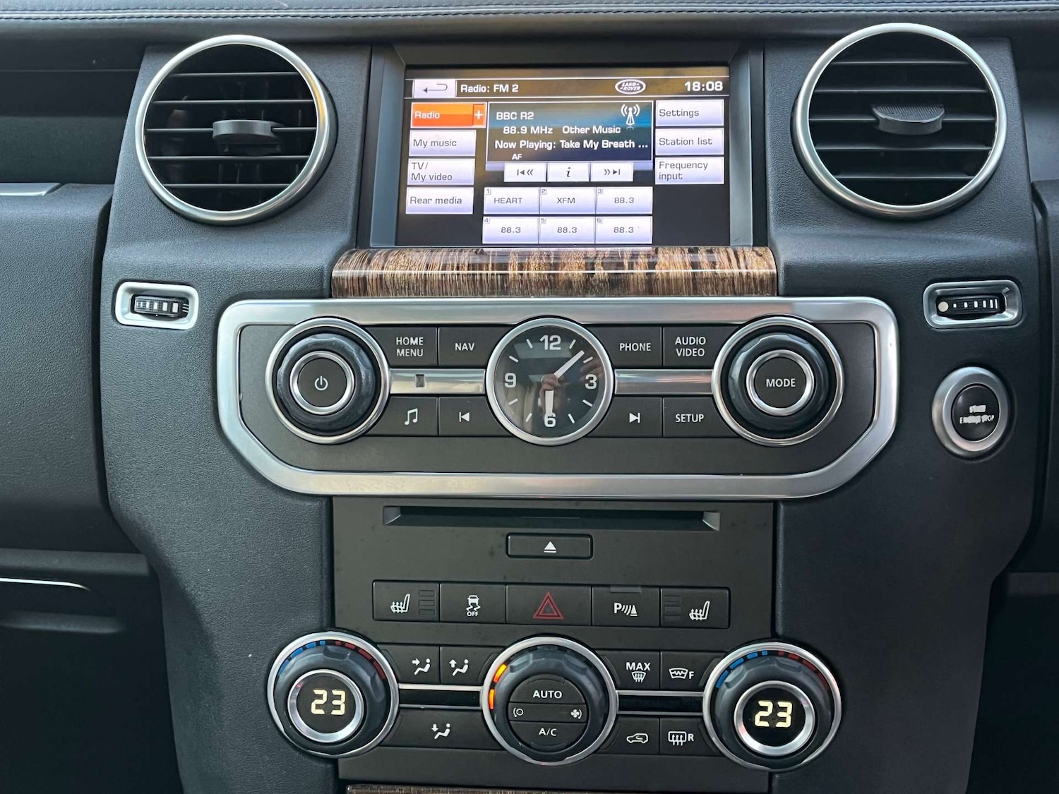 Used Land Rover Discovery 4 2013 for sale - 77001177: Photo 43