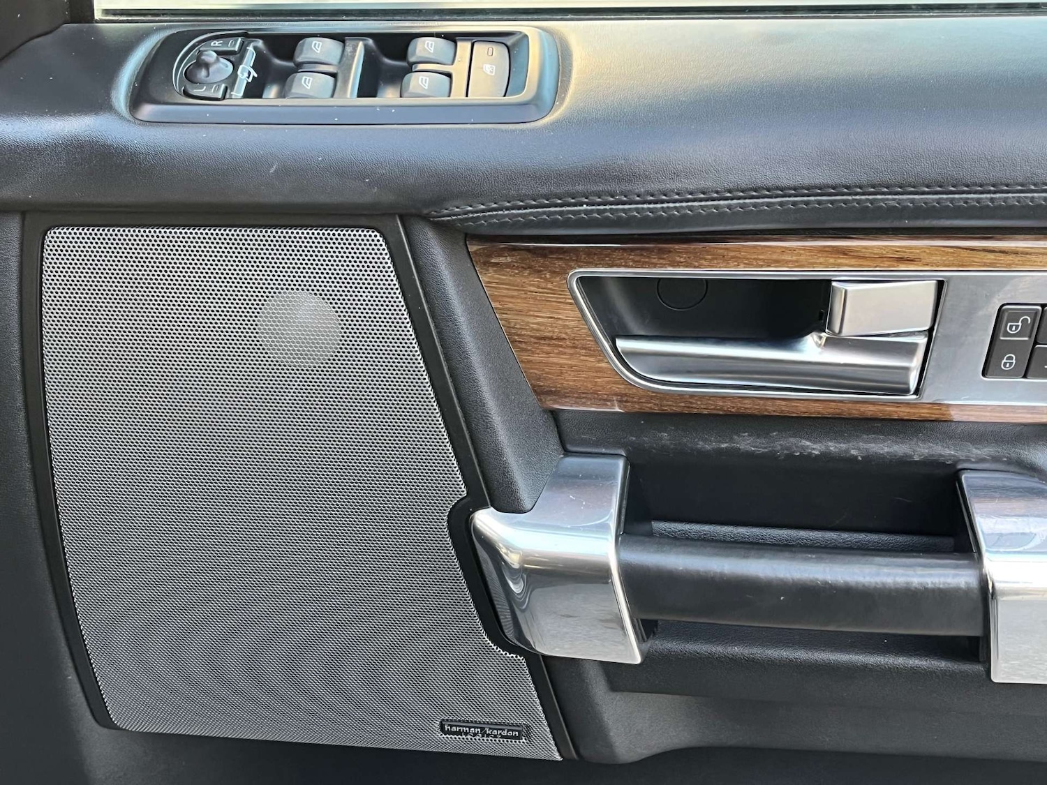 Used Land Rover Discovery 4 2013 for sale - 77001177: Photo 47