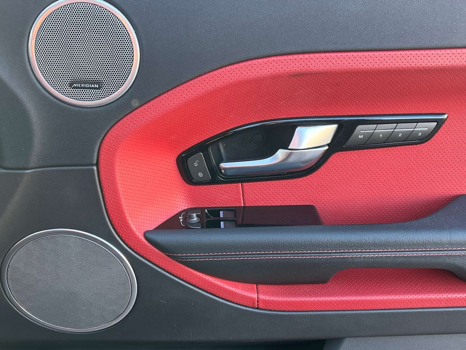 Used Land Rover Range Rover Evoque 2015 for sale - 77113475: Photo 16