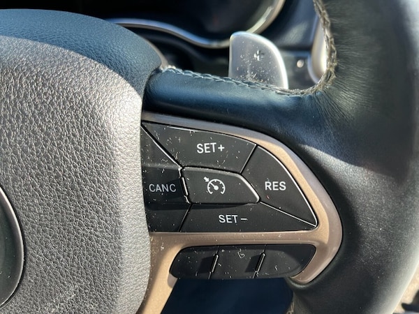 Used Jeep Grand Cherokee 2016 for sale - 75765649: Photo 38