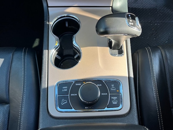 Used Jeep Grand Cherokee 2016 for sale - 75765649: Photo 41