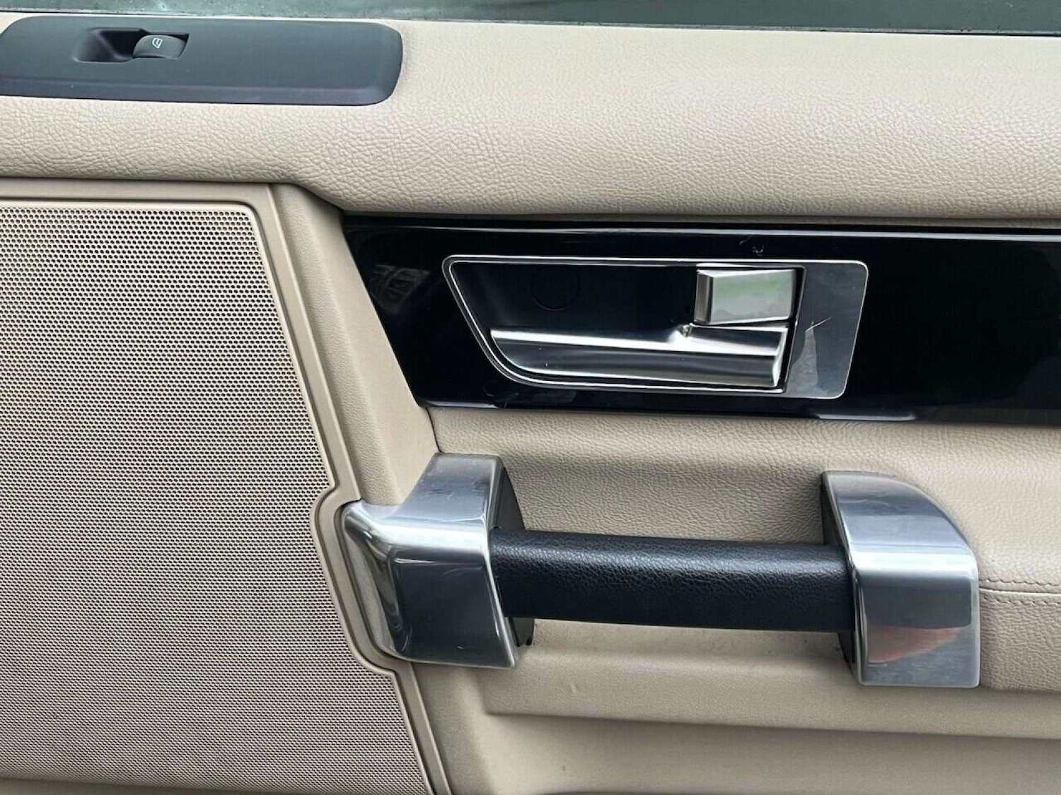 Used Land Rover Discovery 2011 for sale - 77001191: Photo 12