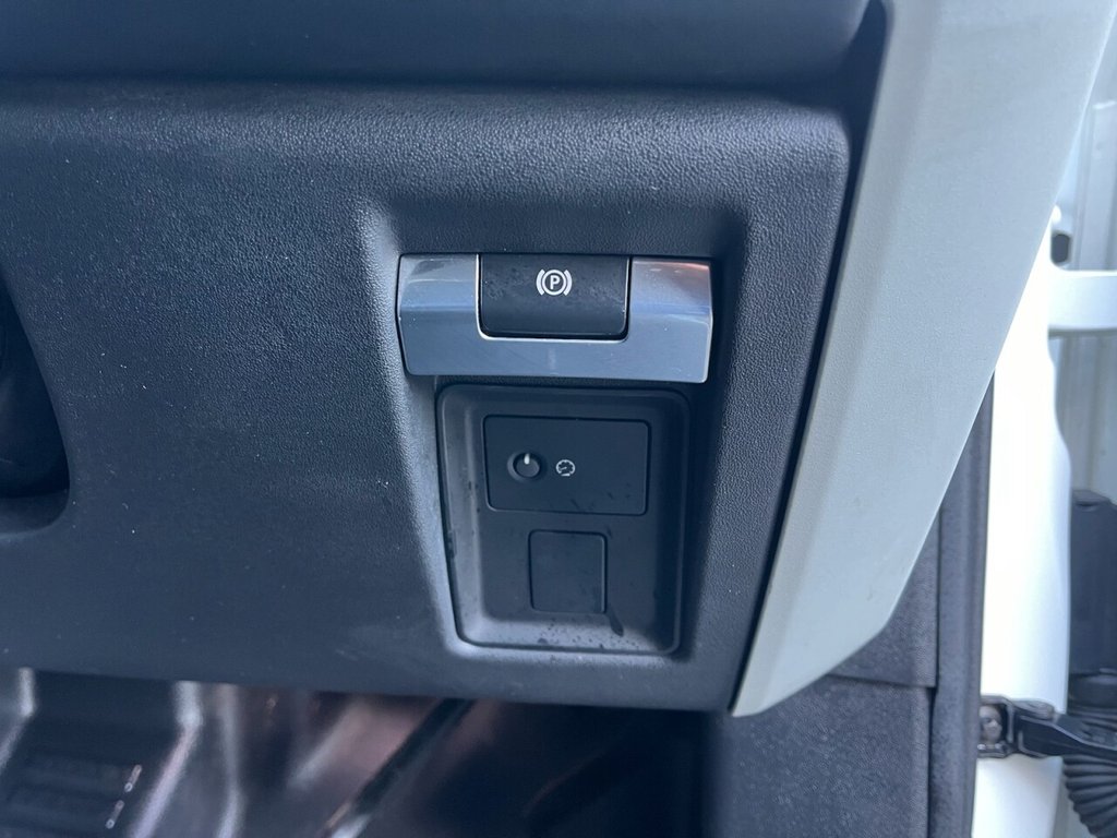 Used Land Rover Defender 2020 for sale - 76323273: Photo 44