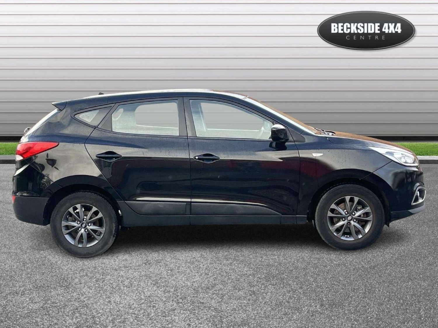 Used Hyundai Ix35 2015 for sale - 77001192: Photo 2