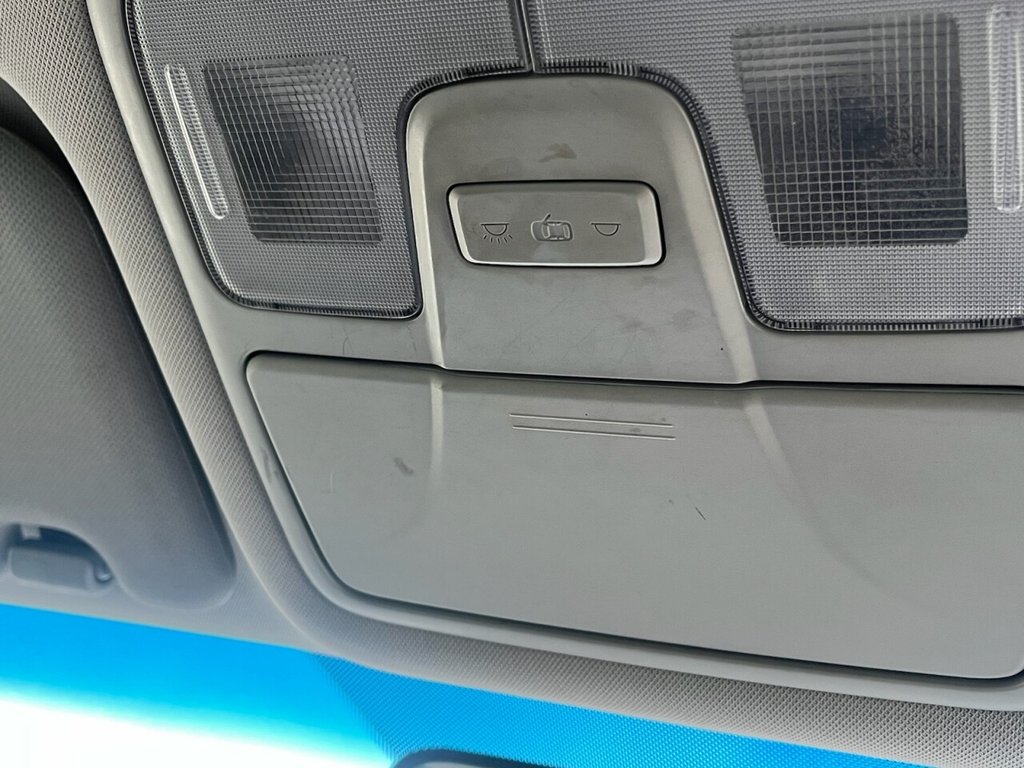 Used Land Rover Discovery 2013 for sale - 76496268: Photo 21