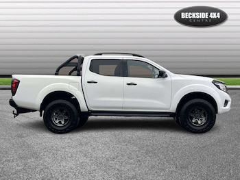 Used Nissan Navara 2018 for sale - 77001198: Photo