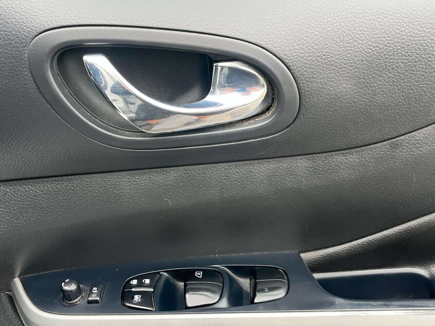 Used Nissan Navara 2018 for sale - 77001198: Photo 35