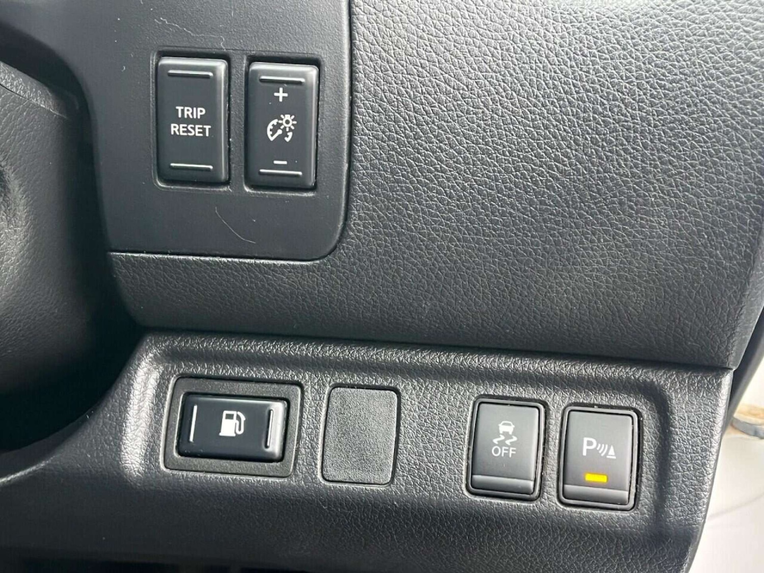 Used Nissan Navara 2018 for sale - 77001198: Photo 38