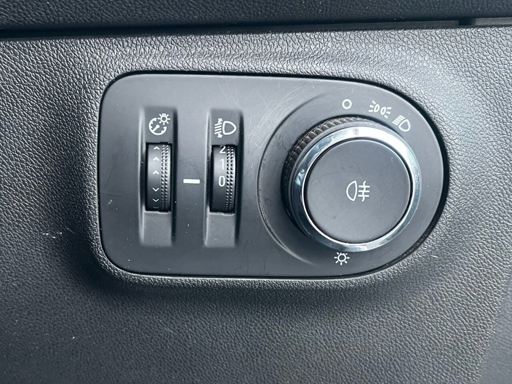 Used Vauxhall Corsa 2016 for sale - 76962145: Photo 25