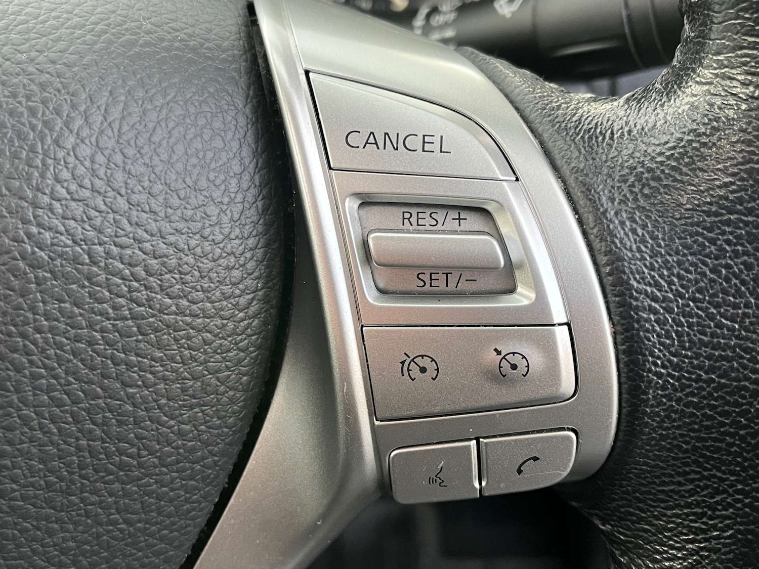 Used Nissan Navara 2020 for sale - 77033673: Photo 12