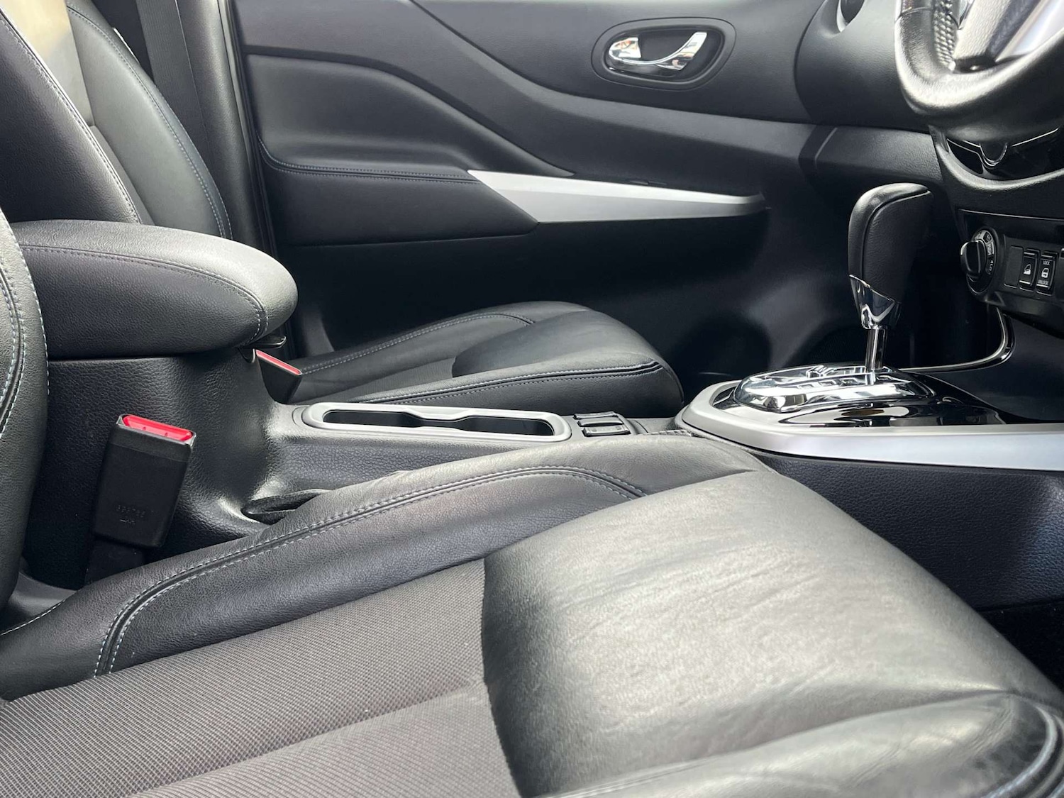 Used Nissan Navara 2020 for sale - 77033673: Photo 13